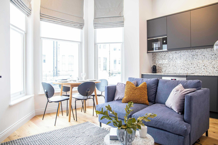 Others 5, Coleherne Road Residence III, London