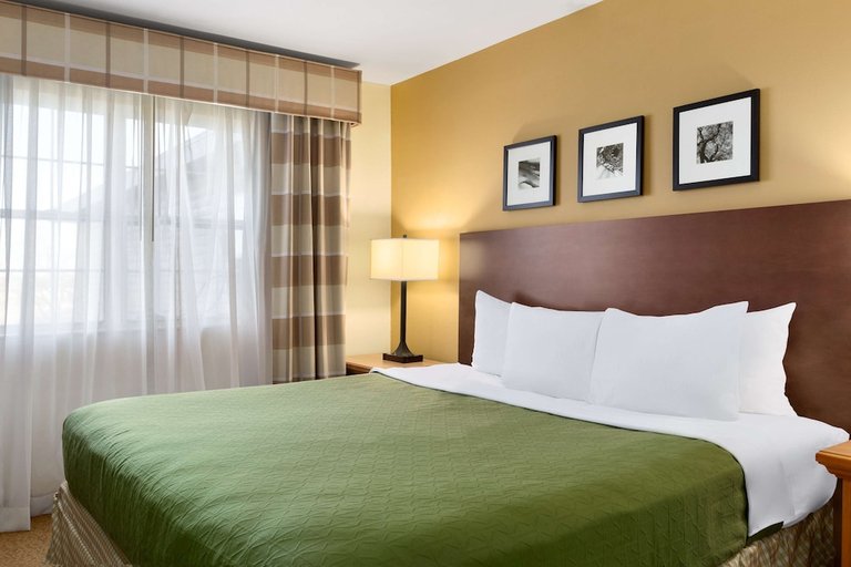 Bedroom 2, Rochester South Mayo Clinic, Olmsted