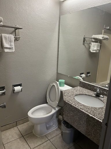 Bathroom 3, Mid Towne Inn & Suites San Antonio, Bexar
