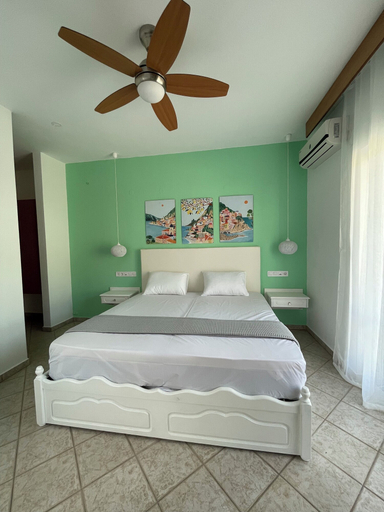 Bedroom 5, Adult Only - Hotel Suzanna, Thessaly