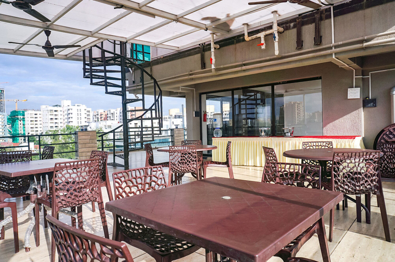 Food & Drinks 3, FabHotel Atithi Regency, Pune