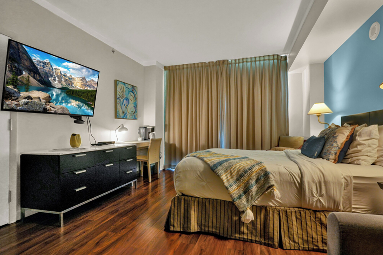 Bedroom 3, Glamorous Bay View Studio in the Grove, Miami-Dade