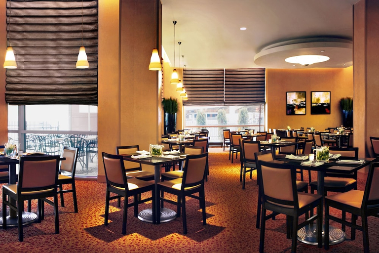 Food & Drinks 3, Hyatt Rosemont Near O Hare, Cook
