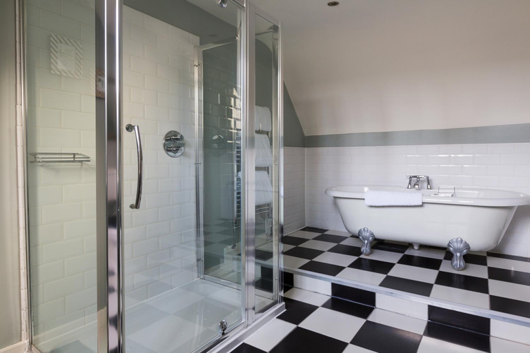 Bathroom 4, The Townhouse, Warwickshire