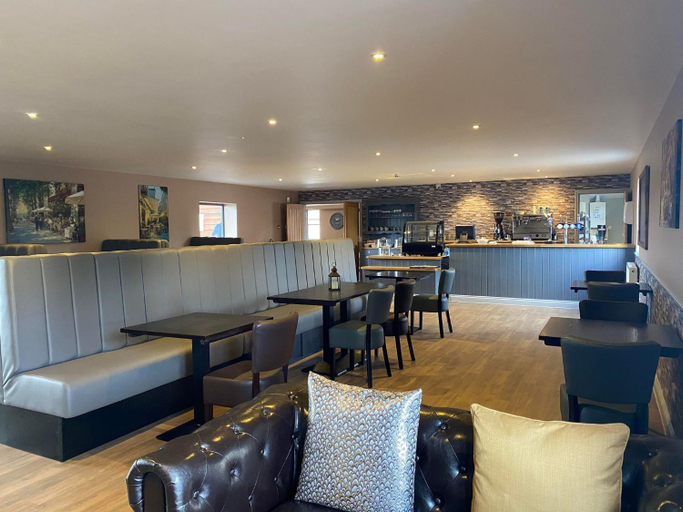 Food & Drinks 4, Alexander Park Resort, Herefordshire