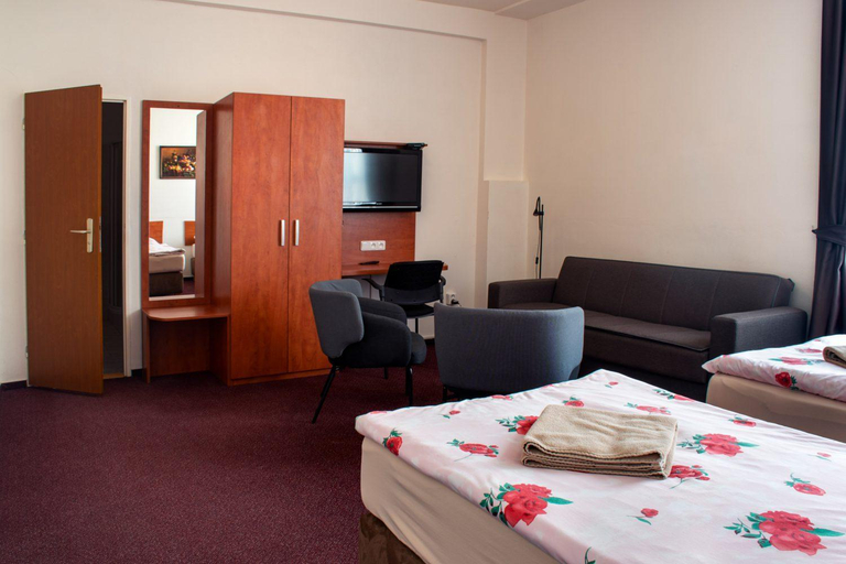 Bedroom 3, Hotel Alfa, Třebíč