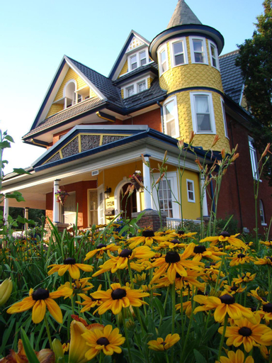 A Moment in Time Bed and Breakfast, Niagara