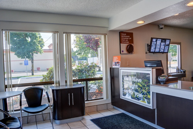 Others 5, Motel6 Salem, OR, Marion