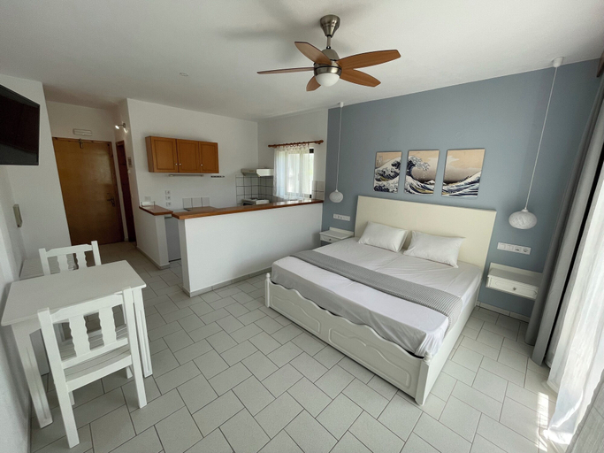 Bedroom 3, Adult Only - Hotel Suzanna, Thessaly