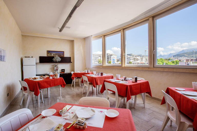 Food & Drinks 4, Hotel Happy, Salerno