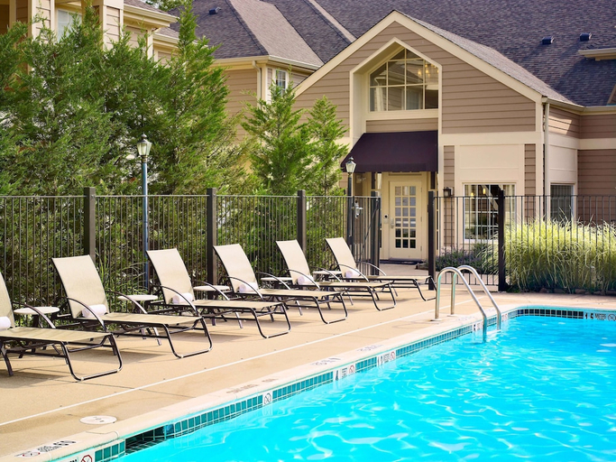 Sport & Beauty, Sonesta ES Suites Princeton, Middlesex