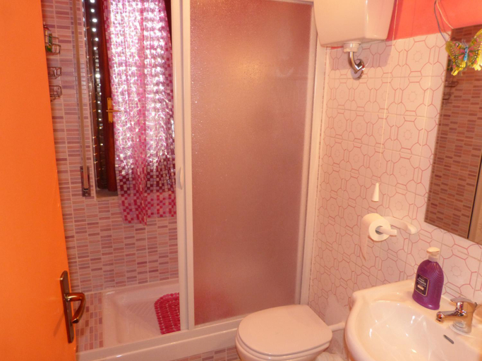 Bathroom 3, B&B Figli Dei Fiori, Agrigento
