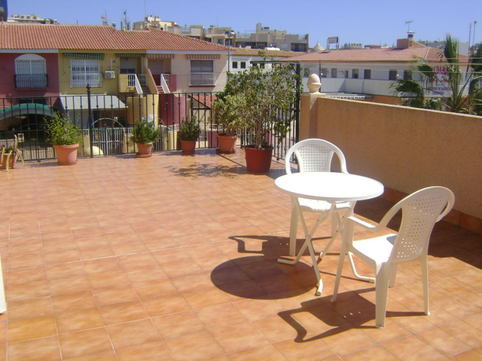 Others 5, Pension Egea II, Murcia