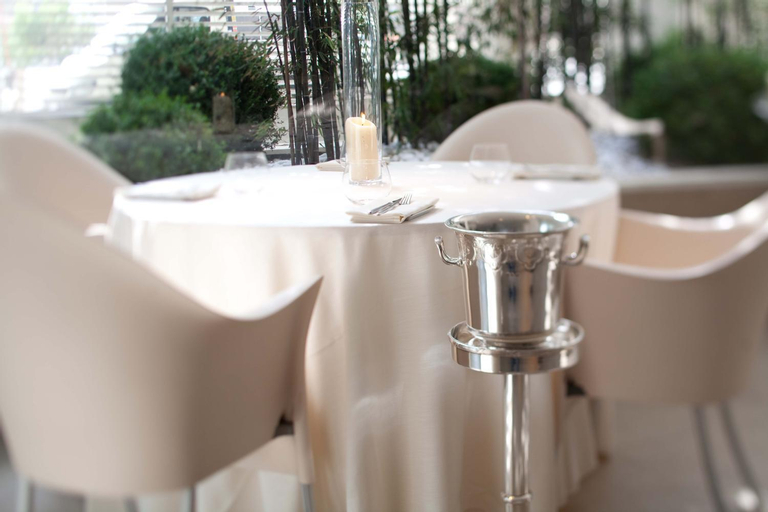 Food & Drinks