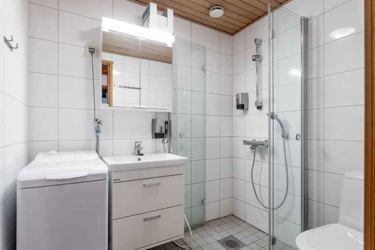 Bathroom 4, Holiday Club Yllas Apartments and Cottages, Lapland