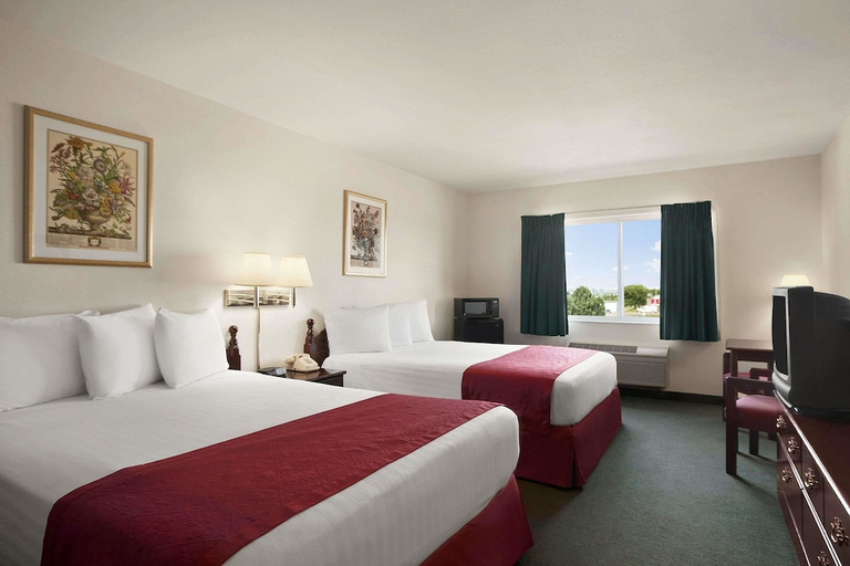Bedroom 3, Days Inn & Suites by Wyndham Romeoville, Will