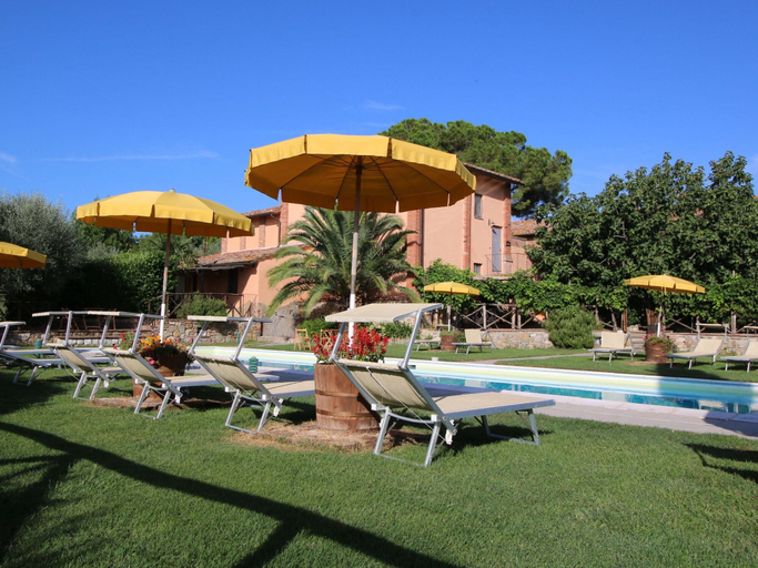 Pool 2, Apartment Near Lake Trasimeno With Pool, Perugia