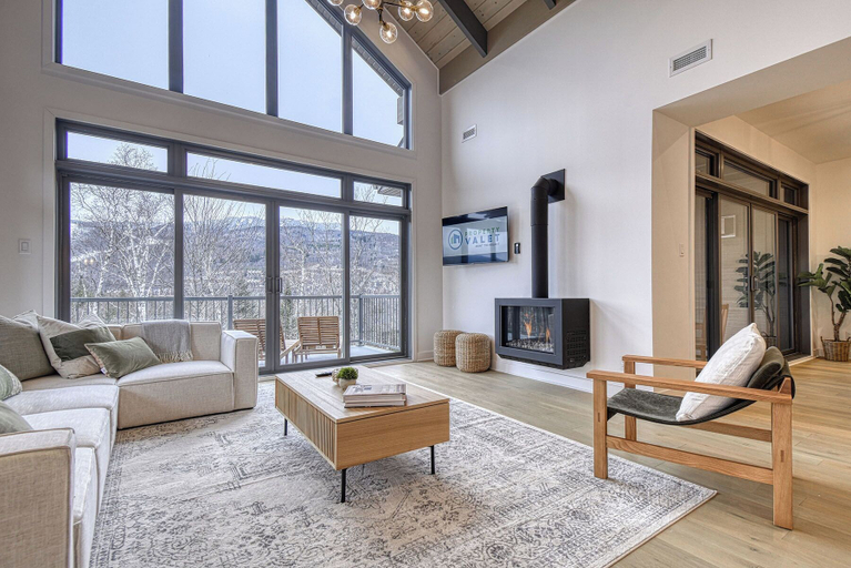 Others 4, 201 Verbier Building 6, Les Laurentides