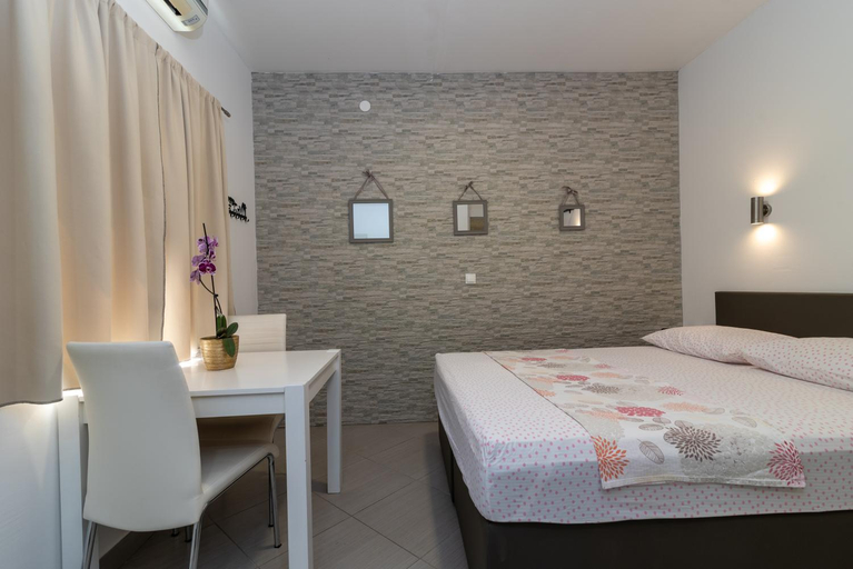 Others 2, Apartments Orlic, Trogir