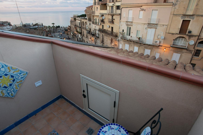 Others 5, Residenza Donna Giovanna, Vibo Valentia
