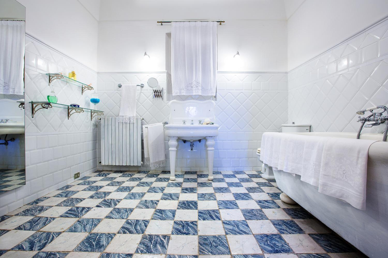 Bathroom 3, Relais Villa Giusso, Napoli