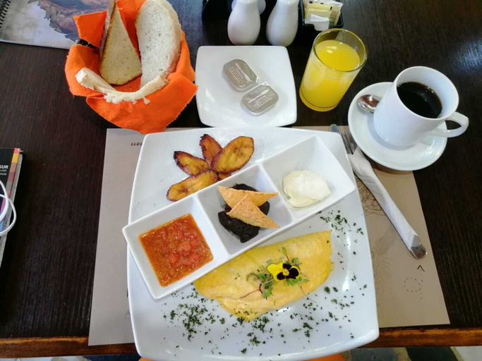Food & Drinks 4, Asgard Resort, Santiago Sacatepéquez