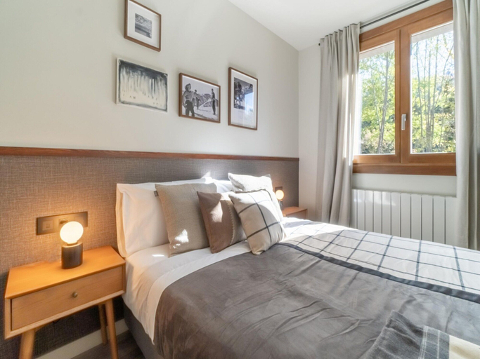Bedroom 5, Stone Home in Benasque Near Scenic Lake, Huesca