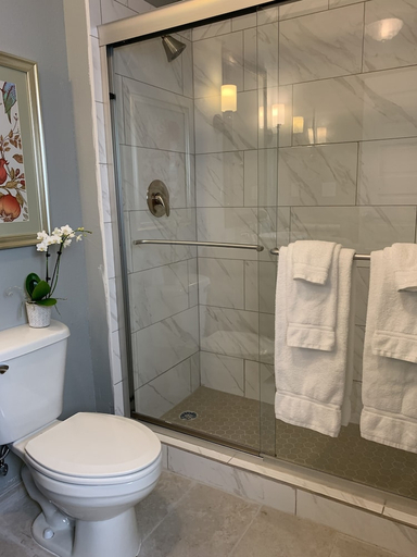 Bathroom 4, Lighthouse Inn At Aransas Bay, Aransas