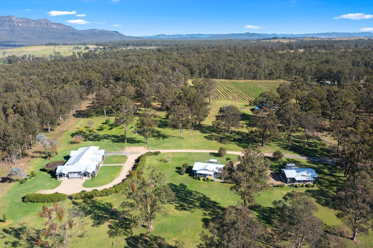 Others 4, The Grange on Hermitage, Singleton