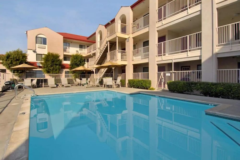 Sport & Beauty, California Inn and Suites, Sacramento