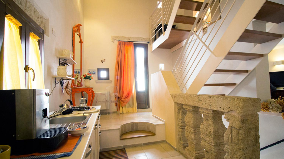 Others 2, B&B Al Duomo, Bari