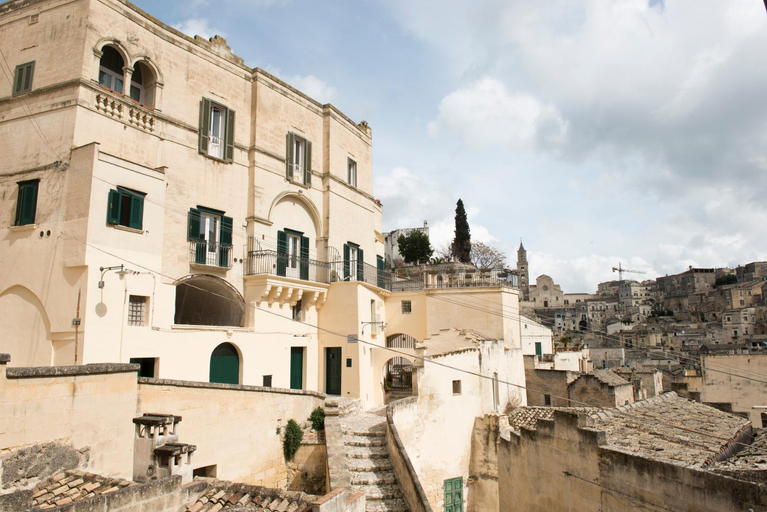 Others 2, Sassisuite, Matera