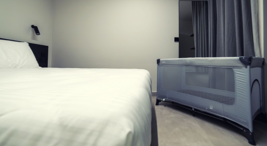 Bedroom 3, Onyx Hotel, St Julian's
