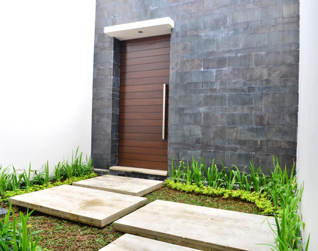 Others 2, Villa Tentrem, Badung