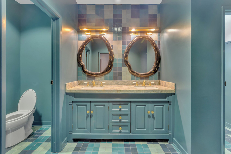 Bathroom 3, Westholme Park, Los Angeles