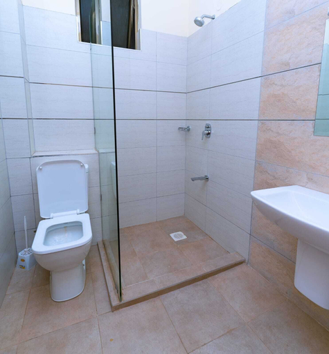 Bathroom 2, Lux Suites Morningside Park Apartments, Roysambu
