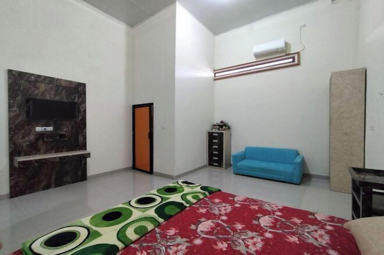 Bedroom 8