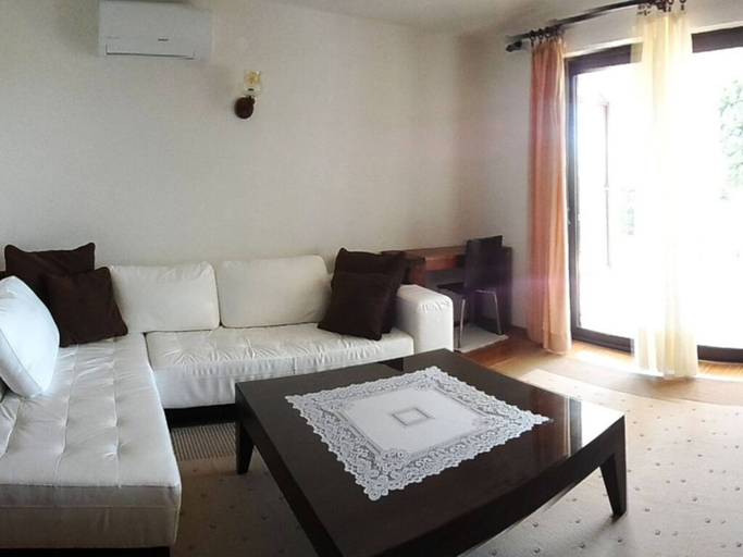 Living area 3, Mesmerising Apartment in Punat, Punat