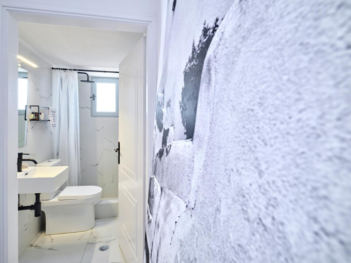 Bathroom 2, Milaki Kimolos, South Aegean
