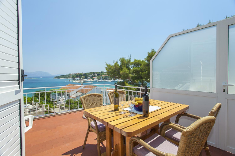 Others 3, Guest House Lovric, Lumbarda