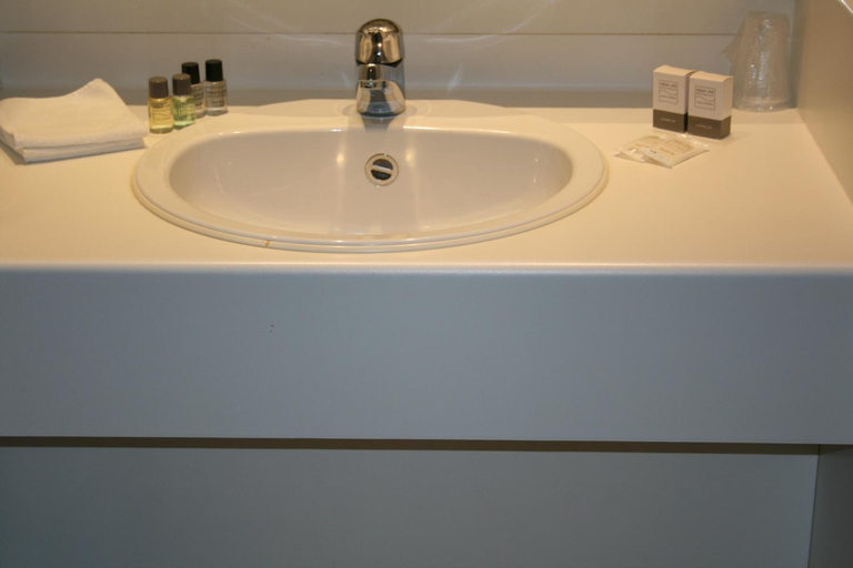 Bathroom 2, Hotel Shamrock, West-Vlaanderen