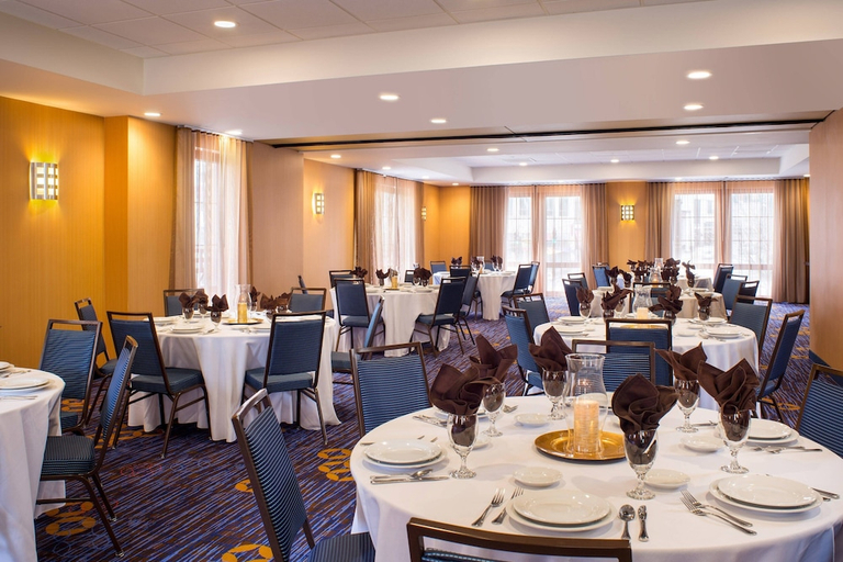 Food & Drinks 4, Downtown Providence Courtyard By Marriott, Providence