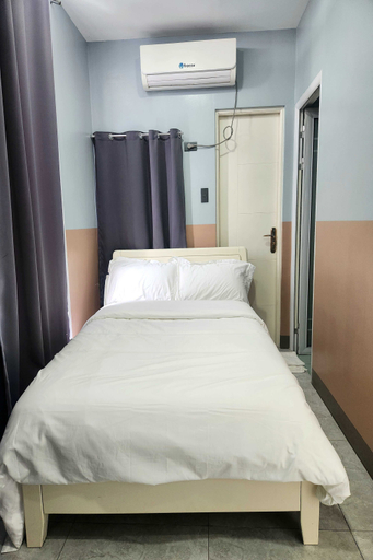 QingQing Hotel Manila Room Type - Standard Double Room
