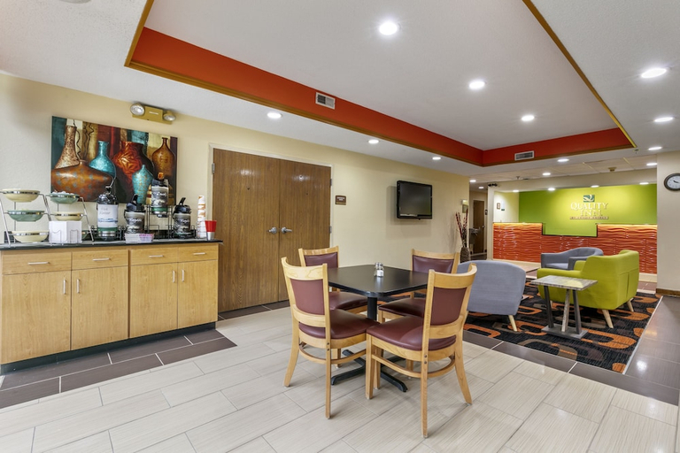 Food & Drinks 4, Quality Inn Rogersville, Hawkins