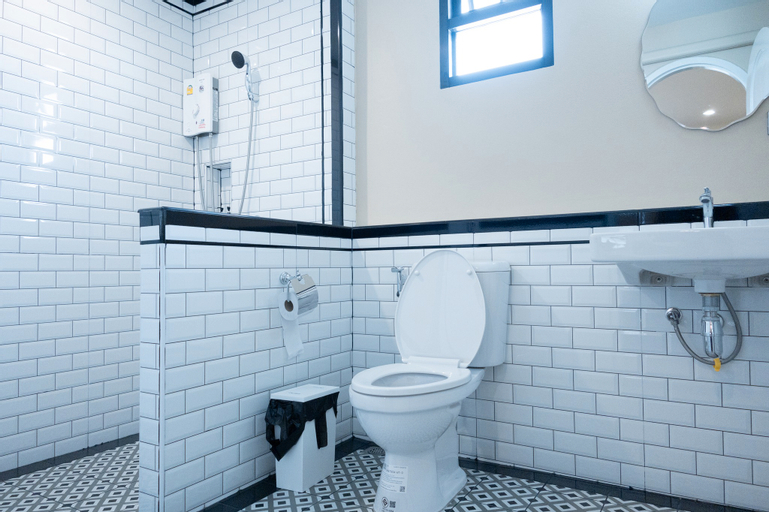 Bathroom 3