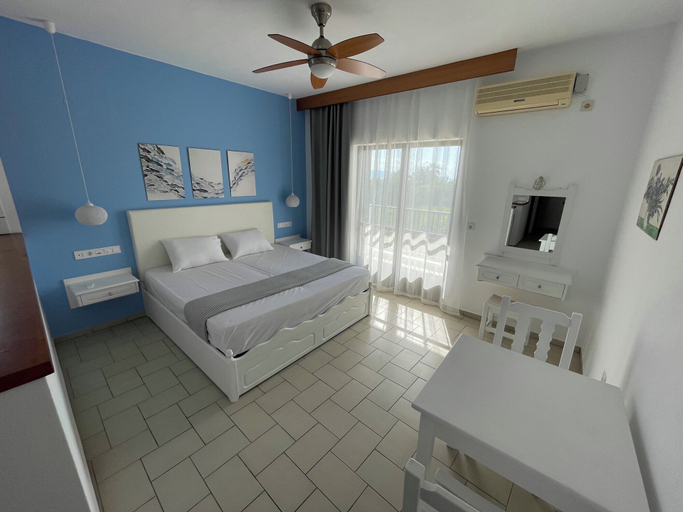 Bedroom 4, Adult Only - Hotel Suzanna, Thessaly
