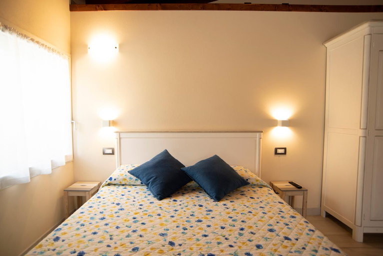 Others 4, B&B La Torretta, Modena