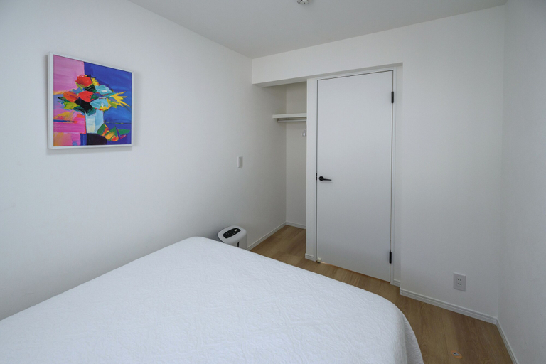 Bedroom 2, Araha Beachway Inn, Ginowan