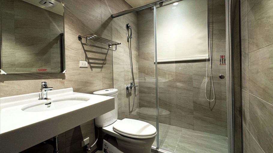 Bathroom, Longtan Lake Inn, Yilan