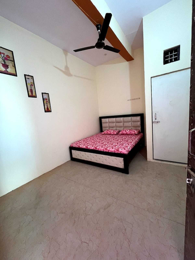 Bedroom 3, Hotel Prince Palace, Meerut